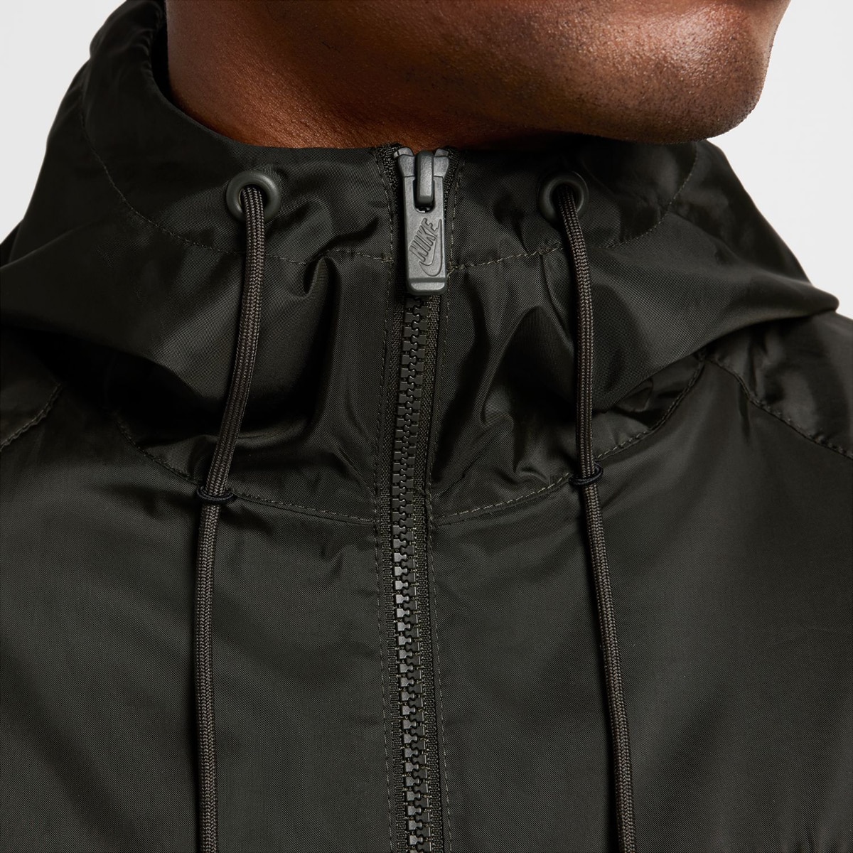 Casaco de Homem Sportswear Heritage Essentials Windrunner Verde Azeitona-5
