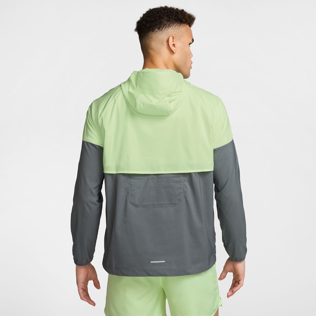 Casaco Corta-Vento de Homem Impossibly Light Windrunner Amarelo-flúor-2