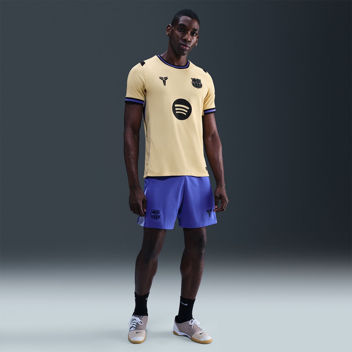 T-shirt de Homem 2.º Equipamento FC Barcelona 2025-2026 Stadium Amarelo-9