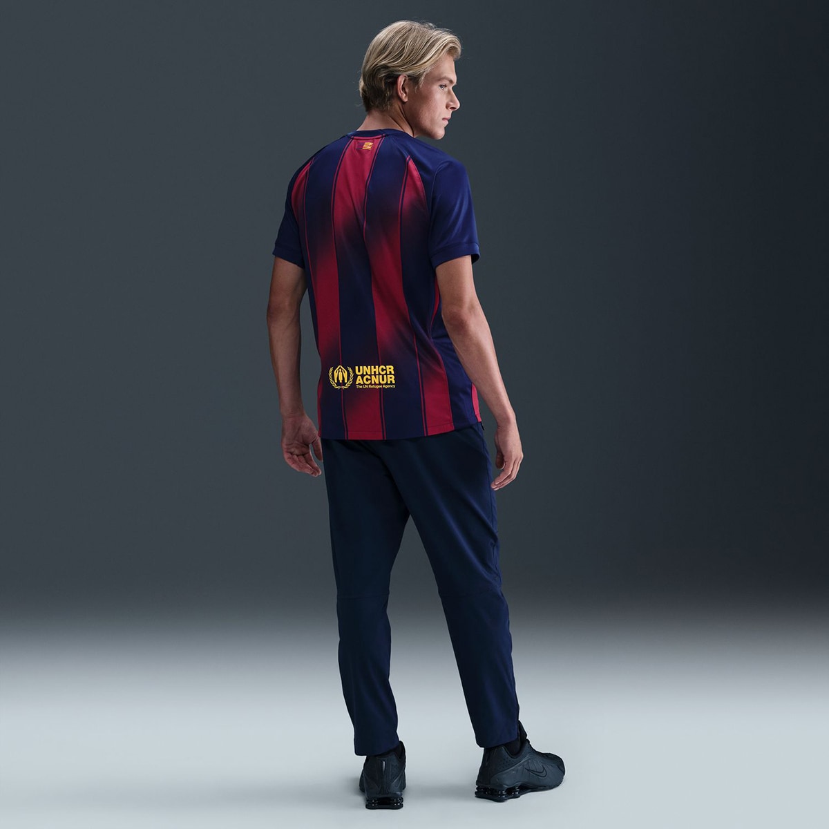 T-shirt de Homem 1.º Equipamento FC Barcelona 2025-2026 Stadium Azul / Grená-2