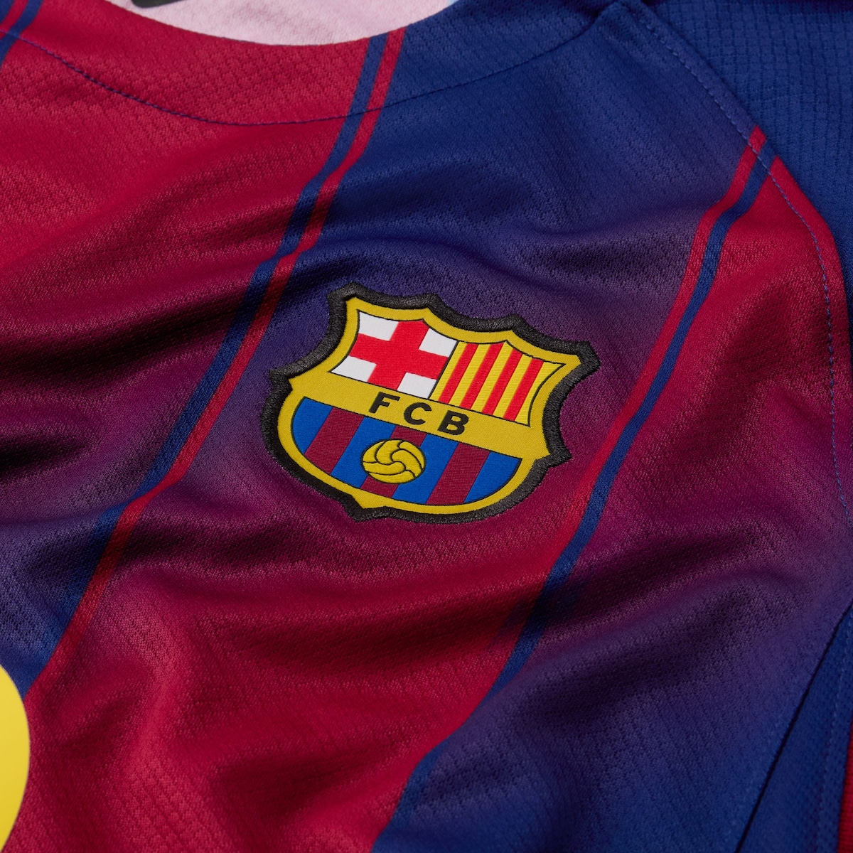 T-shirt de Criança 1.º Equipamento FC Barcelona 2025-2026 Stadium Azul / Grená-6