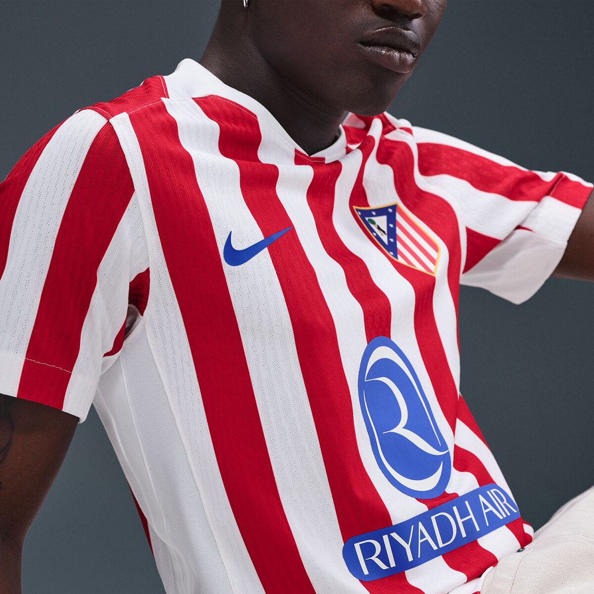 T-shirt de Homem 1.º Equipamento Atlético de Madrid 2025-2026 Match Vermelho / Branco-3