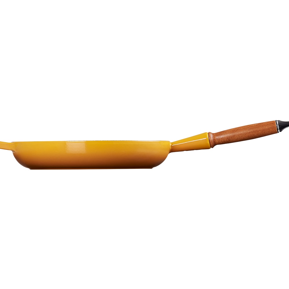 Imagen 3 de Sartén baja con mango de madera hierro fundido Le Creuset - Mostaza Sartén de 28 cm Mostaza
