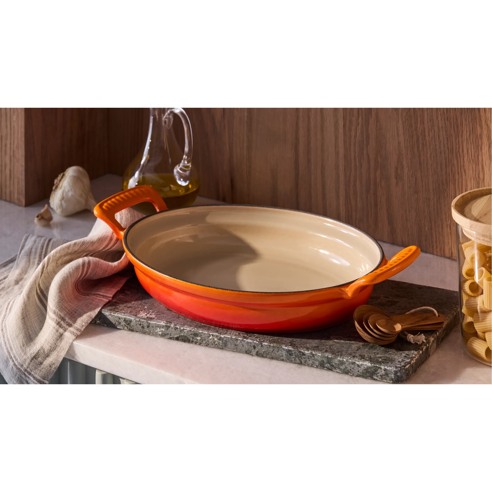 Imagen 5 de Cacerola multifunción oval Modern Heritage de hierro fundido Le Creuset - Volcánico Cacerola de 28 cm Volcánico