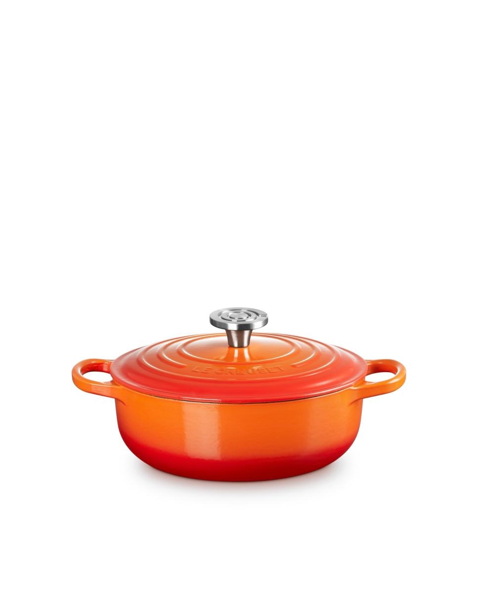 Imagen 1 de Cocotte redonda baja de hierro fundido Le Creuset - Volcánico 24 cm Volcánico