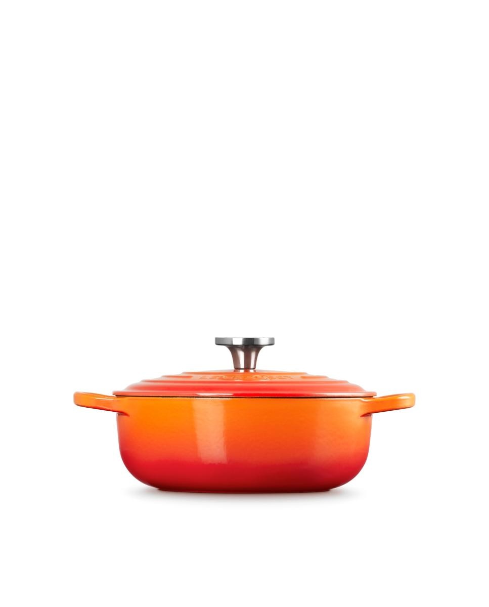 Imagen 3 de Cocotte redonda baja de hierro fundido Le Creuset - Volcánico 24 cm Volcánico