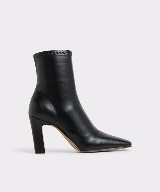 Imagen 0 de Botines de mujer con punta cuadrada