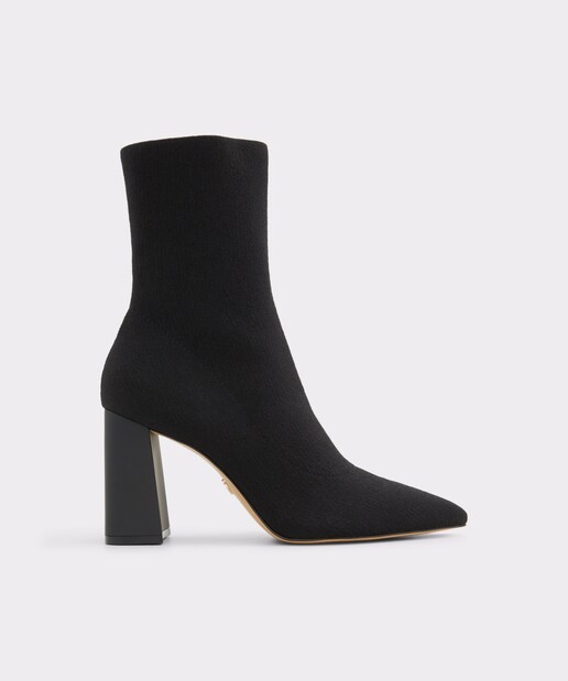 Imagen 0 de Botines de mujer con punta afilada