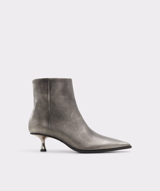 Imagen 0 de Botines de mujer con punta de punta