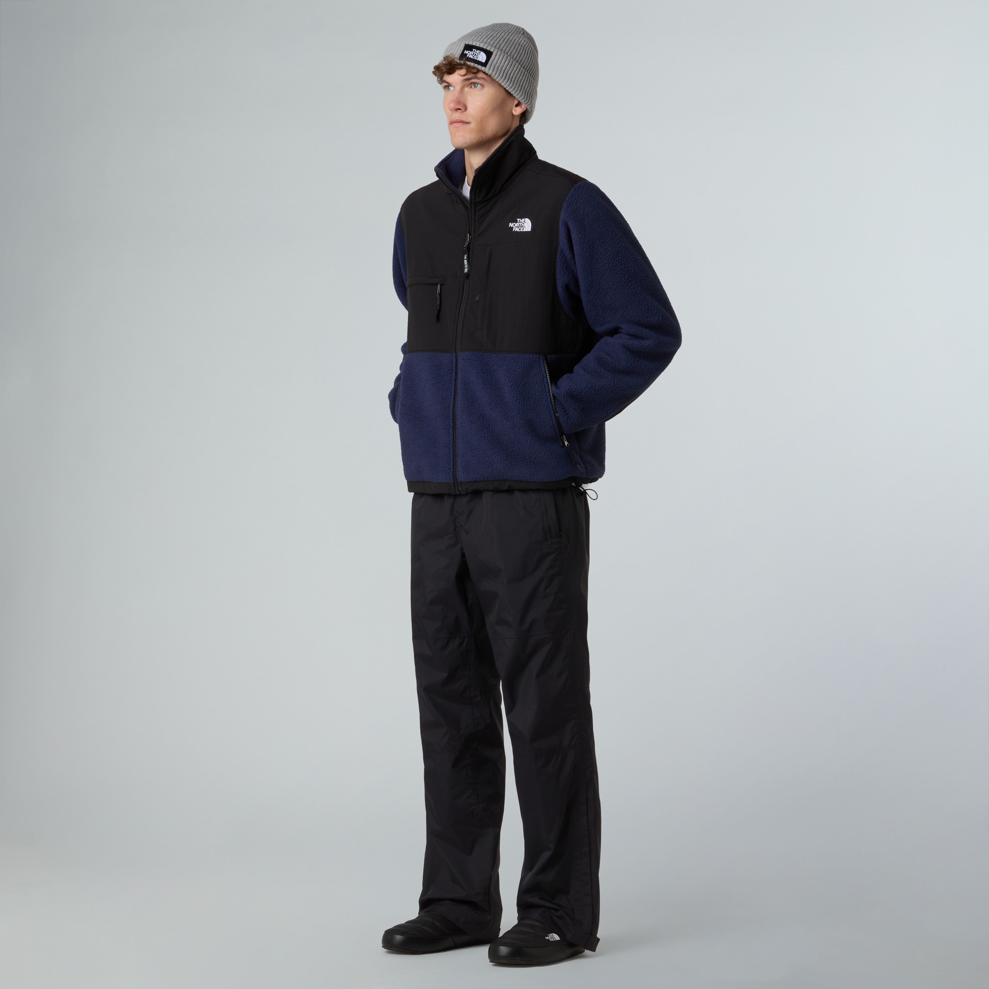 Imagen 7 de Pantuflas de hombre ThermoBall™ V Traction The North Face - Negro / Blanco Negro / Blanco