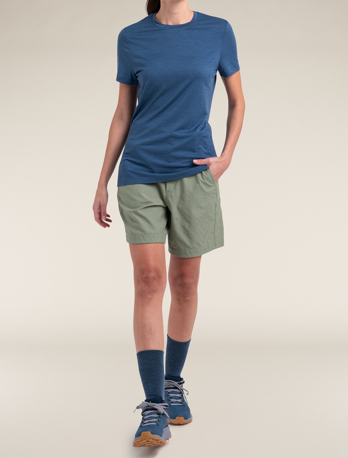 Imagen 4 de Camiseta Outdoor Mujer 150 Tech-Lite Icebreaker - Gris / Azul Gris / Azul