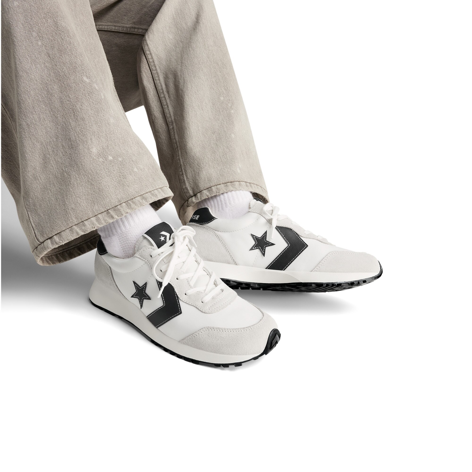 Zapatillas casual unisex Omega Trainer Seasonal Color Converse - Blanco / Gris Blanco / Gris-3