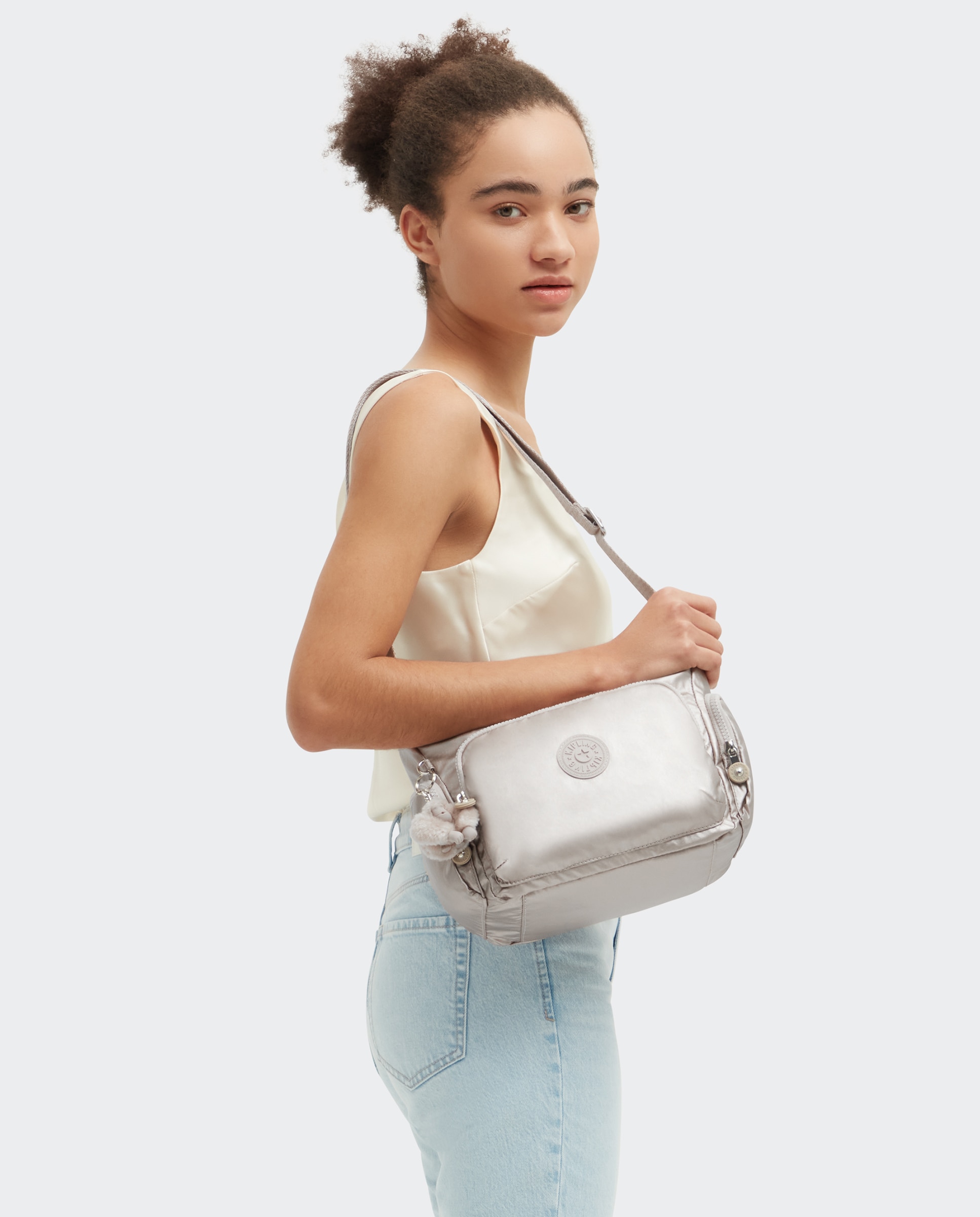 Bandolera de mujer mediana con cremallera y bolsillos exteriores - Kipling - Gris claro Gris claro-2