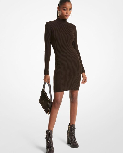 Imagen 0 de Vestido corto de cuello alto y manga larga