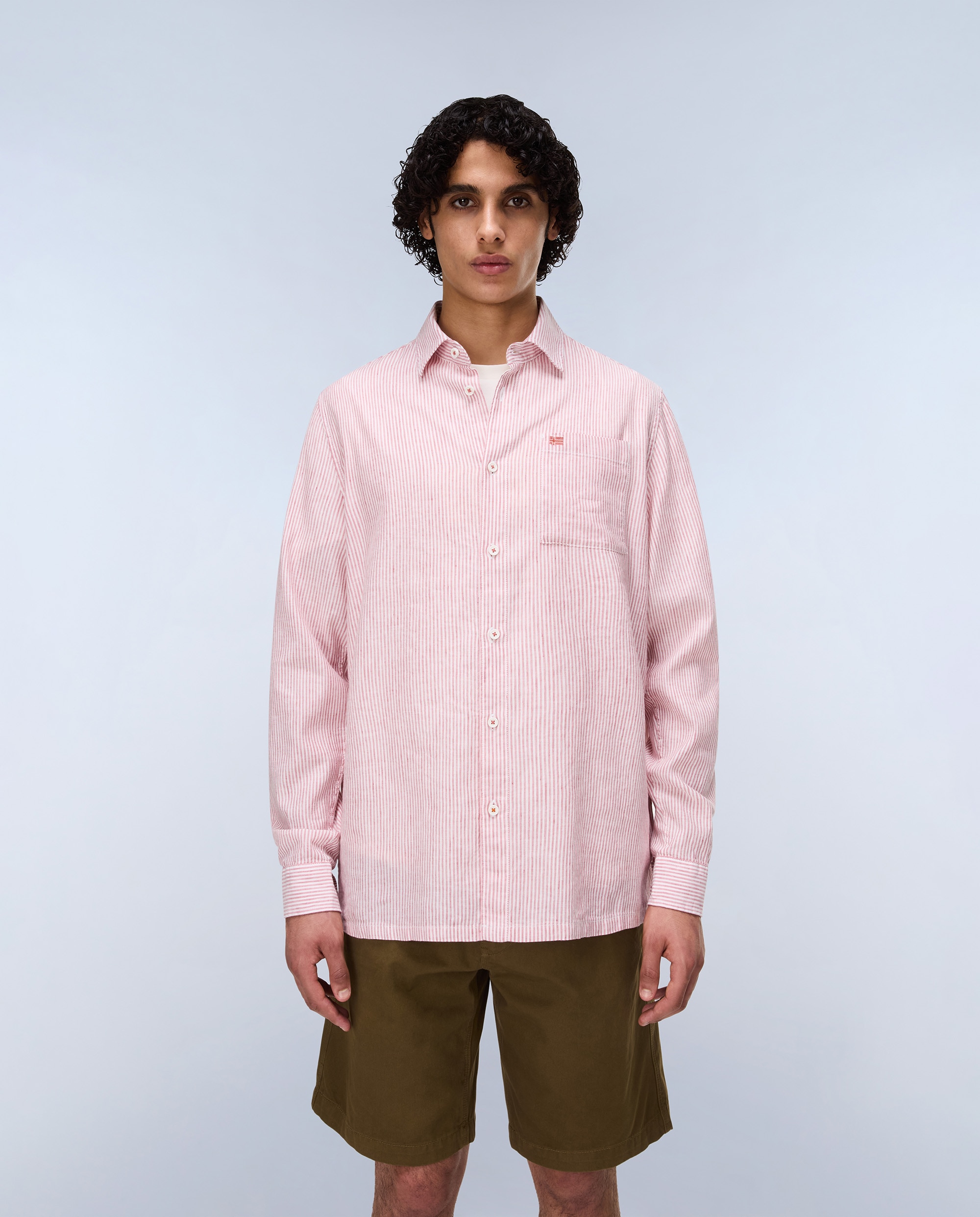 Imagen 0 de Camisa de algodón y lino Brolio de hombre con corte relaxed de rayas Rosa