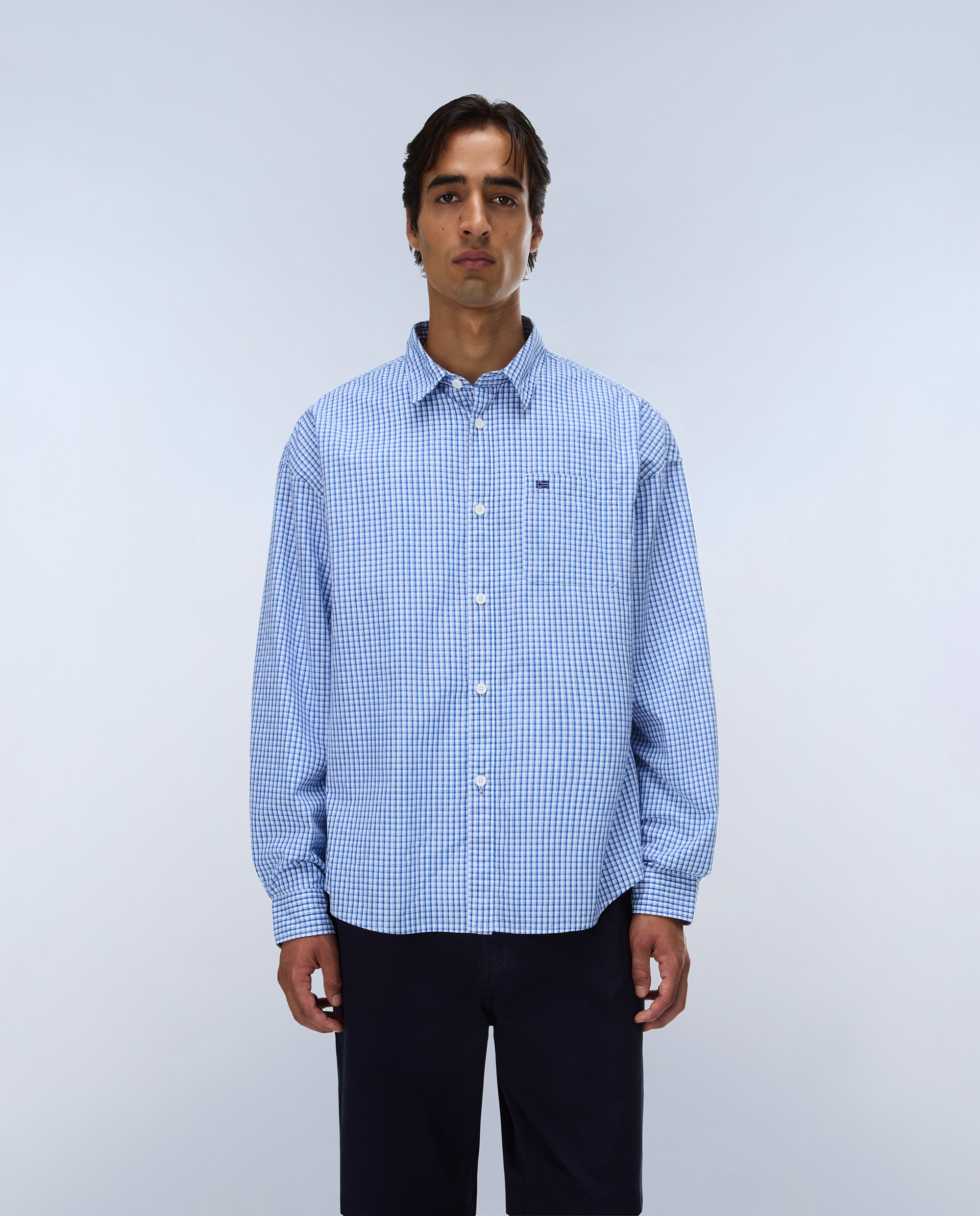 Imagen 0 de Camisa de algodón eos de hombre con corte relaxed de rayas Azul / Blanco
