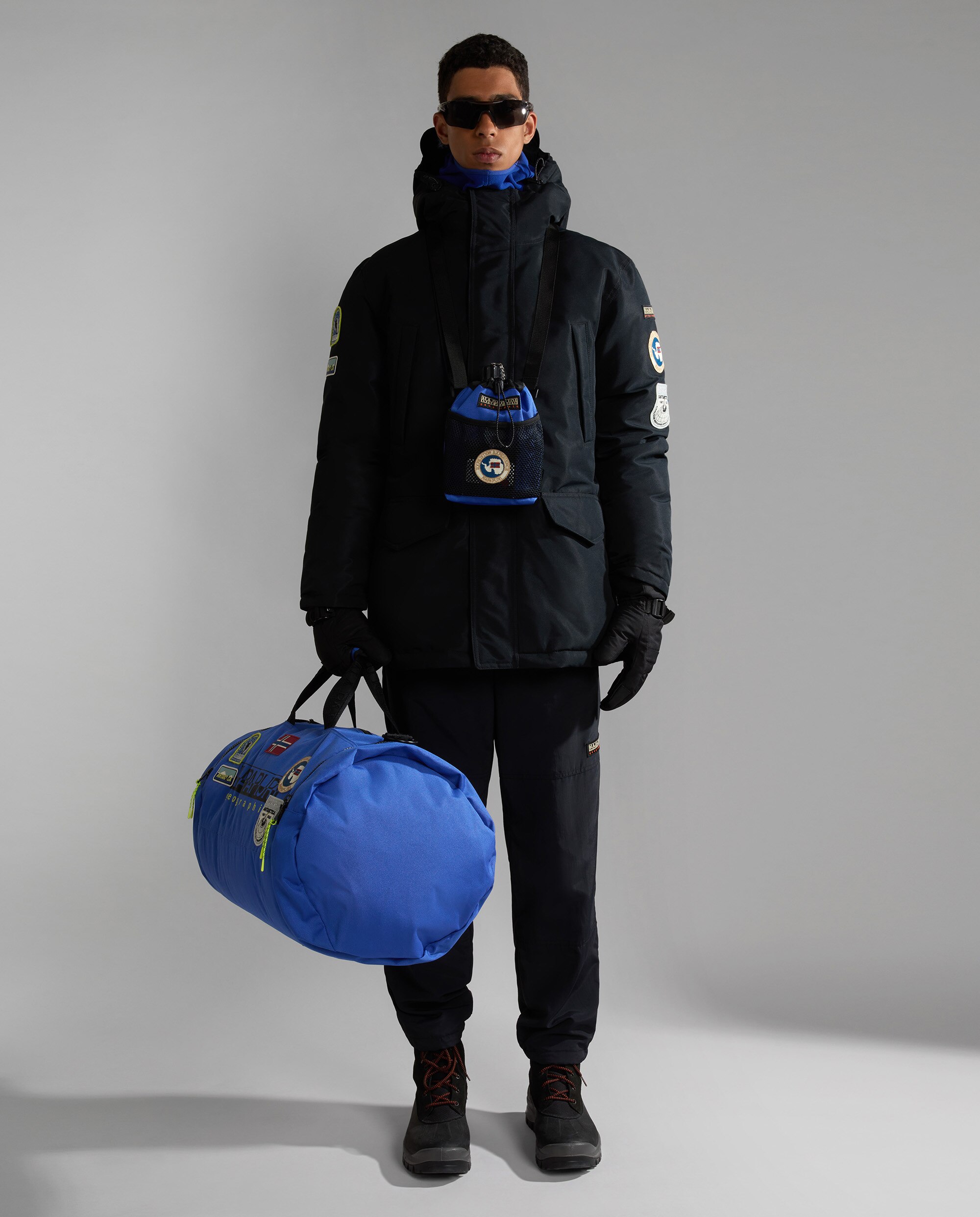 Veste Napapijri Homme - Tissu MVP 3000 Respirant, Imperméable, Capuche Réglable, Poche Kangourou, Style Printemps/été