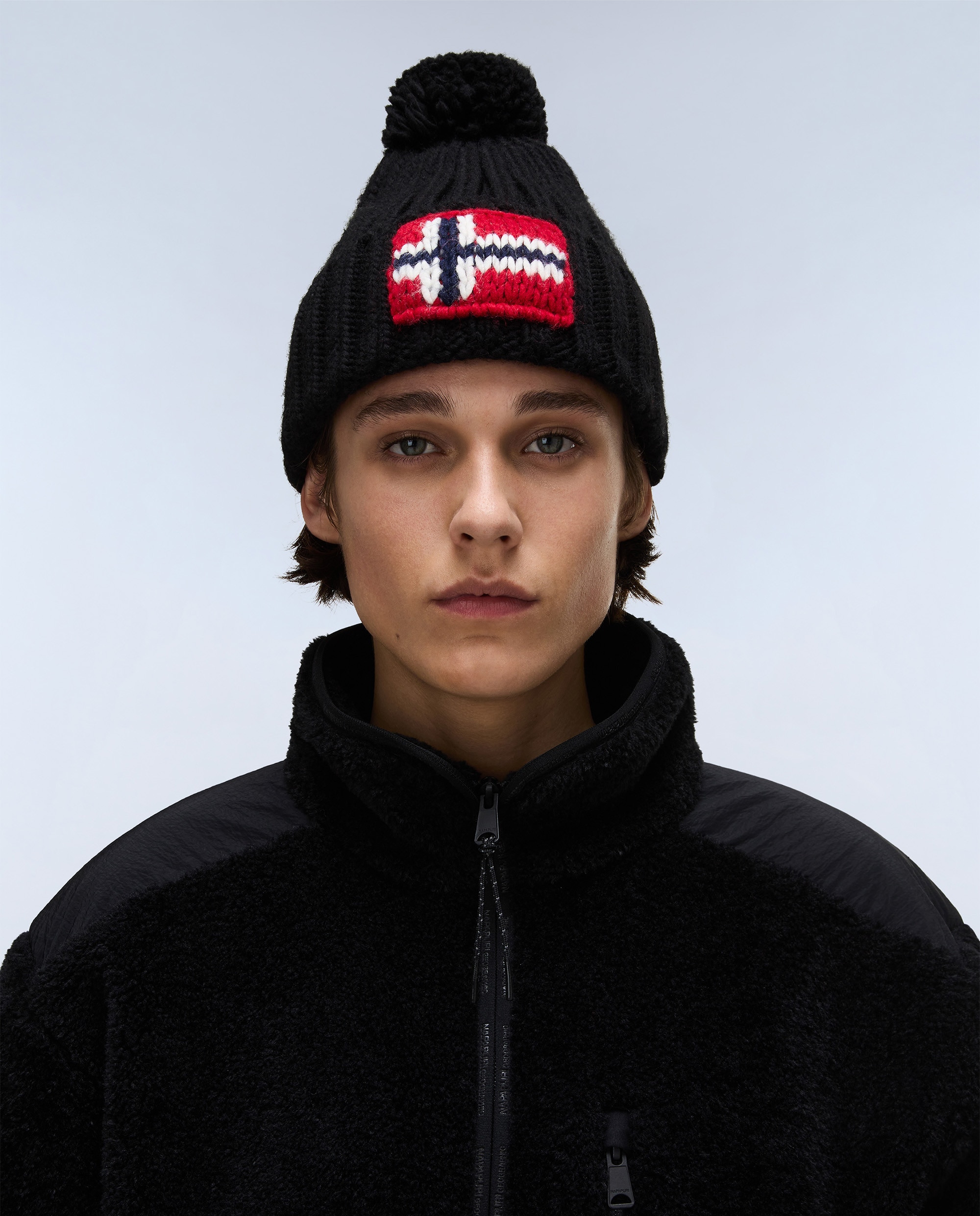 Gorro unisex semiury 5 con logo frontal - Napapijri - Negro Negro-1