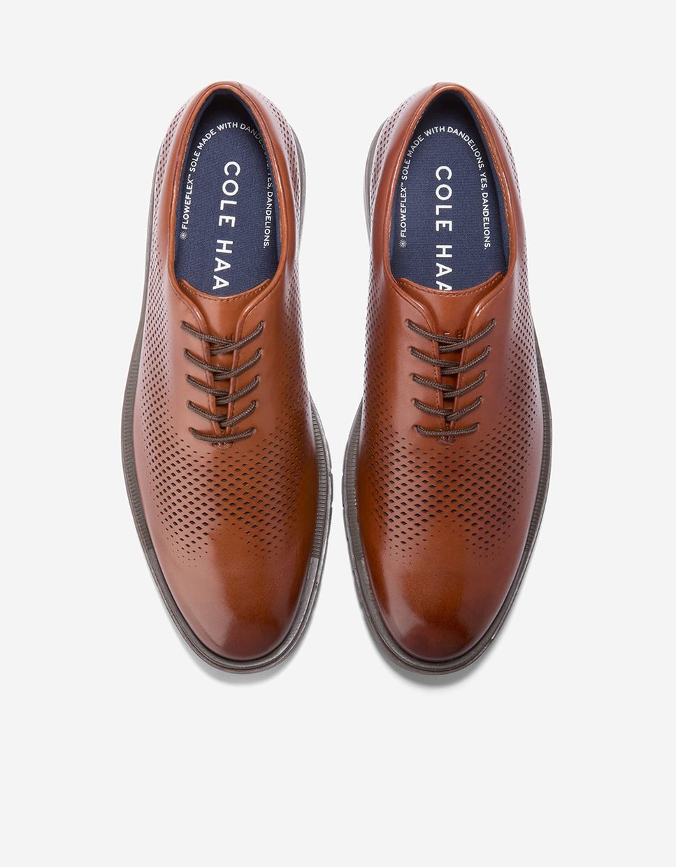 Zapato oxford de hombre confeccionado en piel con perforaciones en láser - Cole Haan - Marrón Marrón-5