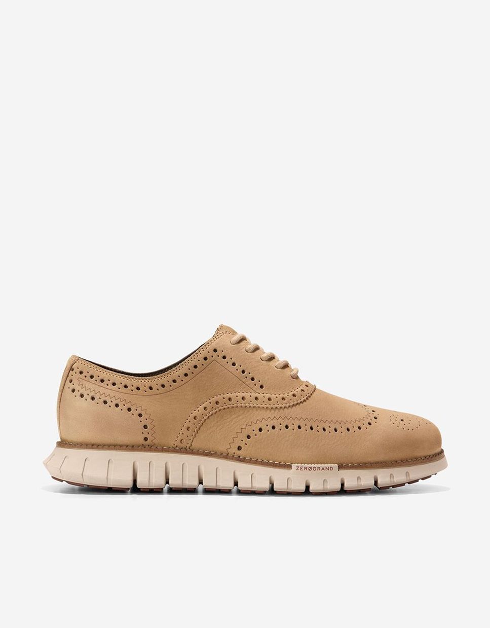 Imagen 0 de Zapato oxford de hombre de punta de ala tradicional en nobuck Beige
