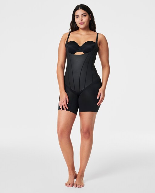 Imagen 0 de Body sin costuras a media pierna de pecho descubierto