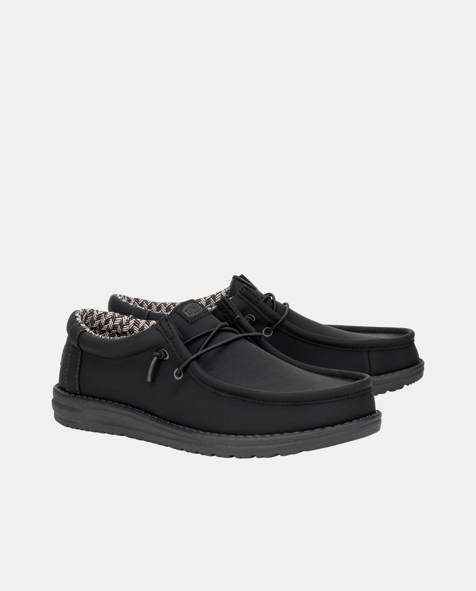 Imagen 2 de Las wally classic están elaboradas con una parte superior de piel sintética muy fina. inspiradas en los barcos y el estilo marinero, lestos zapatos con cordones son todo lo que necesitas para tu look diario. sus principales características son: - HeyDude - parte - Negro / Gris Negro / Gris