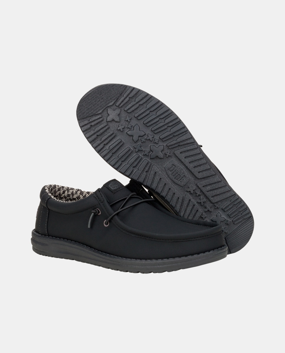 Imagen 3 de Las wally classic están elaboradas con una parte superior de piel sintética muy fina. inspiradas en los barcos y el estilo marinero, lestos zapatos con cordones son todo lo que necesitas para tu look diario. sus principales características son: - HeyDude - parte - Negro / Gris Negro / Gris