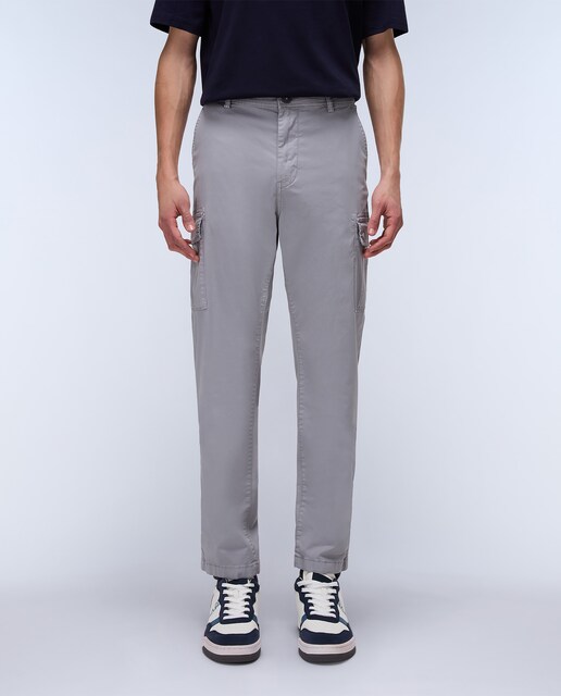 Imagen 0 de Pantalón cargo de hombre Yasuni de corte regular gris claro