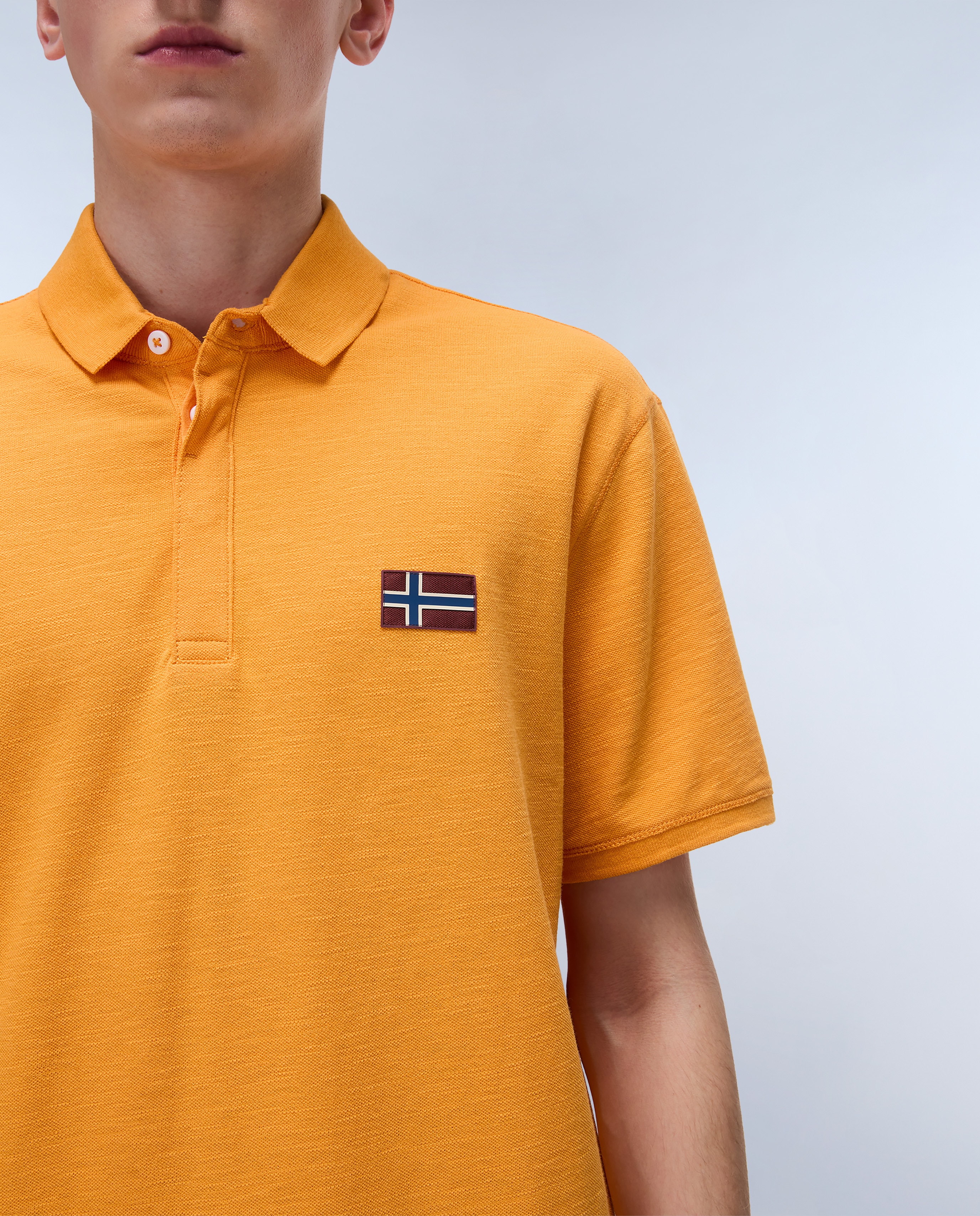 Imagen 3 de Polo de piqué de hombre ebea con corte relaxed de manga corta - Naranja claro Naranja claro