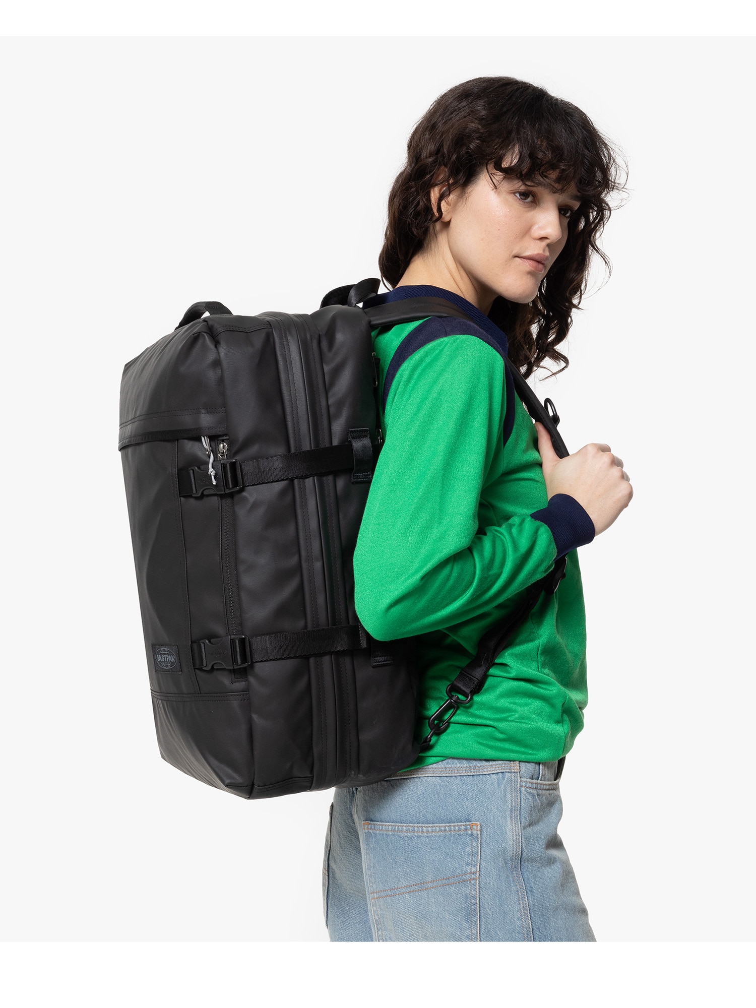 Mochila underseater TRAVELPACK con capacidad de 42 L Negro · El
