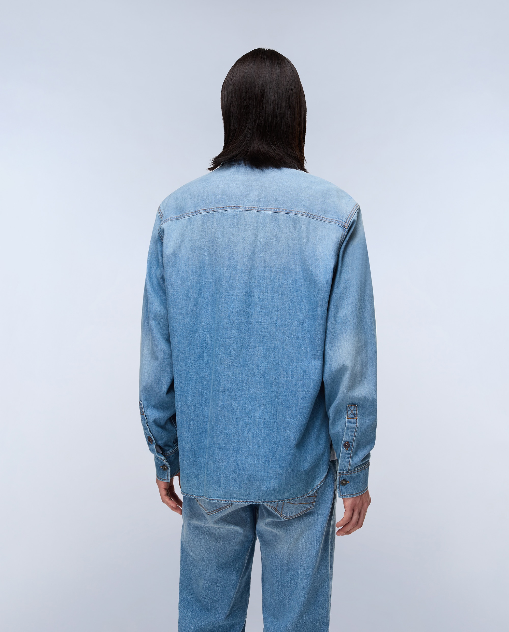 Imagen 3 de Camisa vaquera de hombre de corte relaxed - Napapijri - Azul claro Azul claro