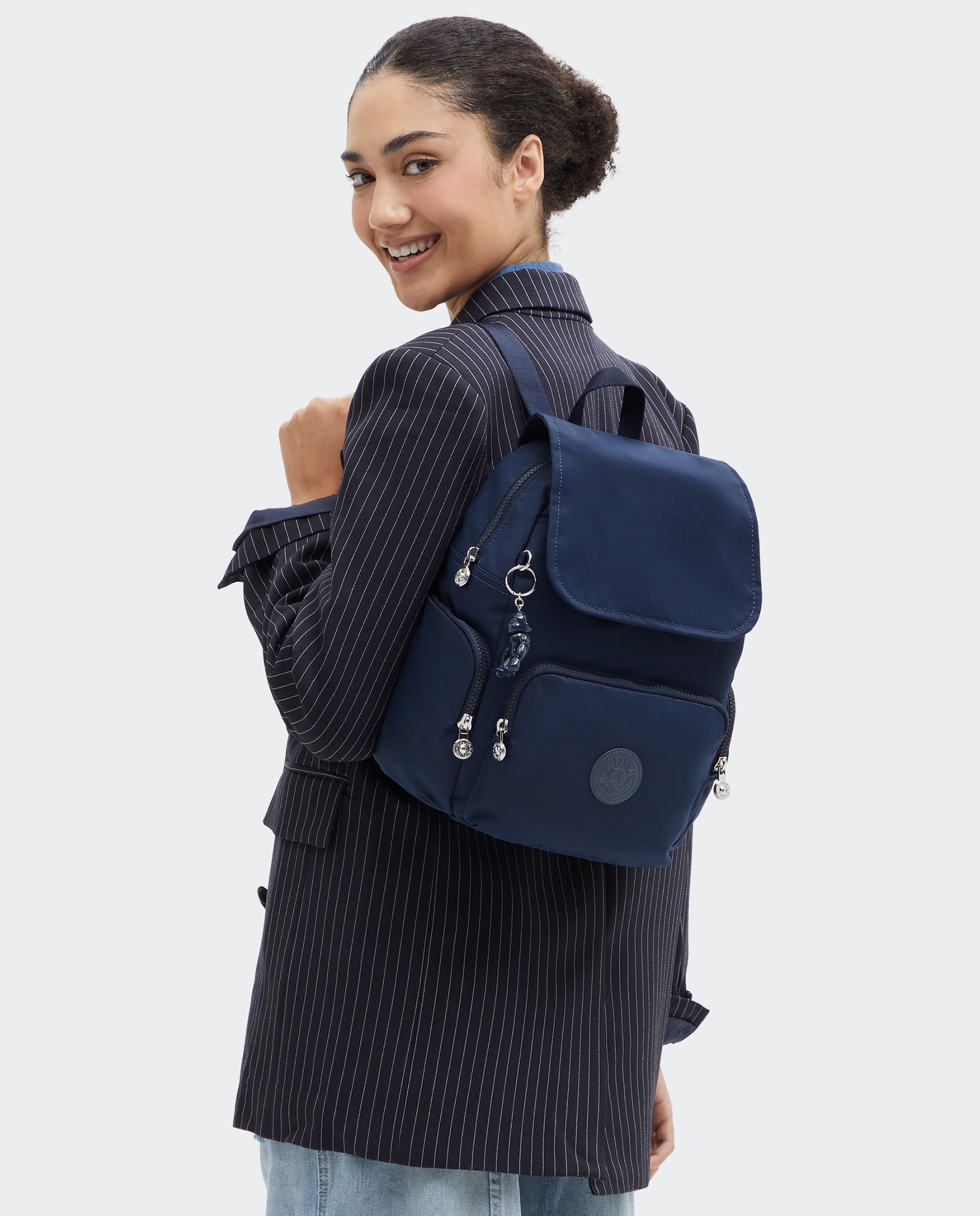 Mochila de mujer mediana son solapa - Kipling - Azul oscuro Azul oscuro-2