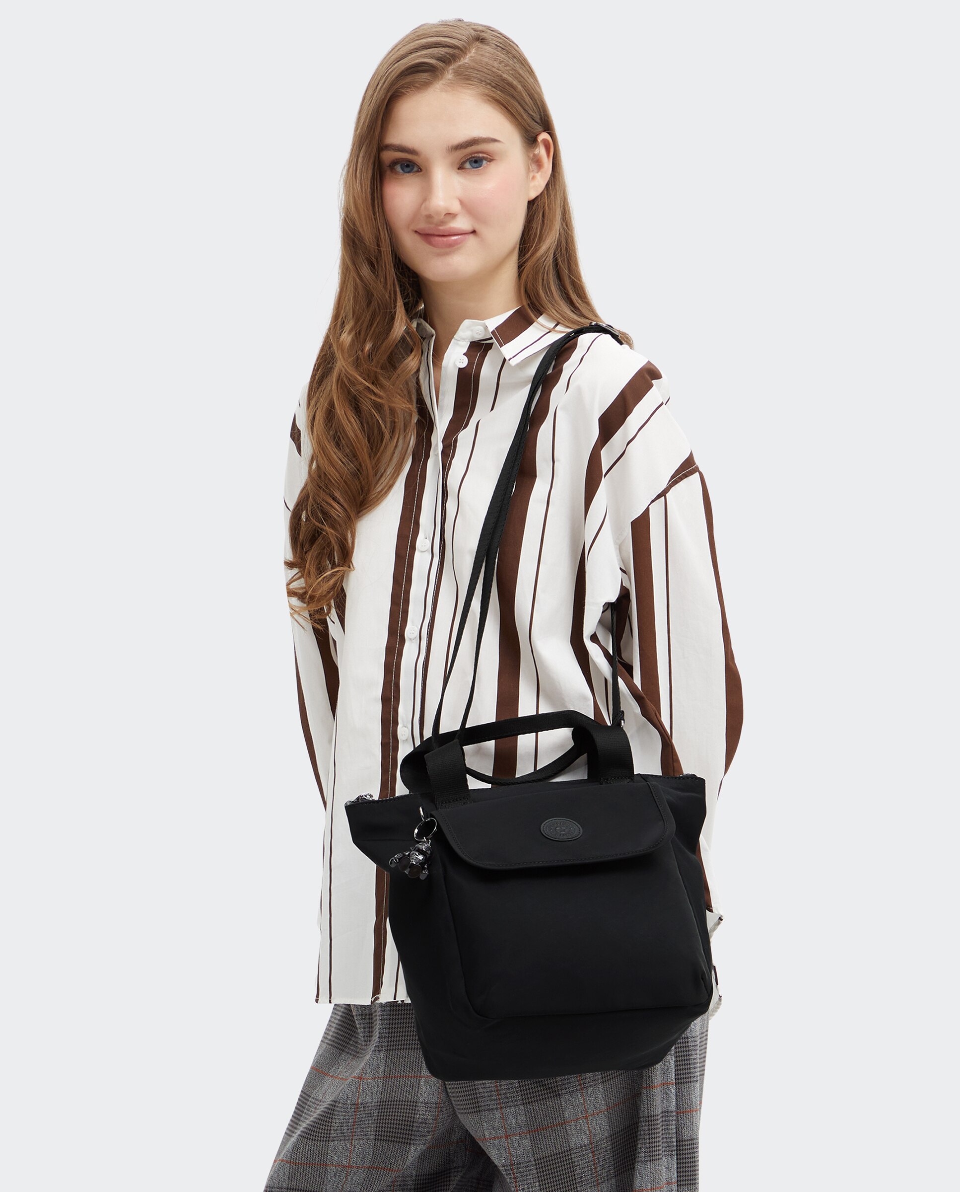 Bolsa de almuerzo con asa bandolera extraíble y bolsillo frontal - Kipling - Negro Negro-2