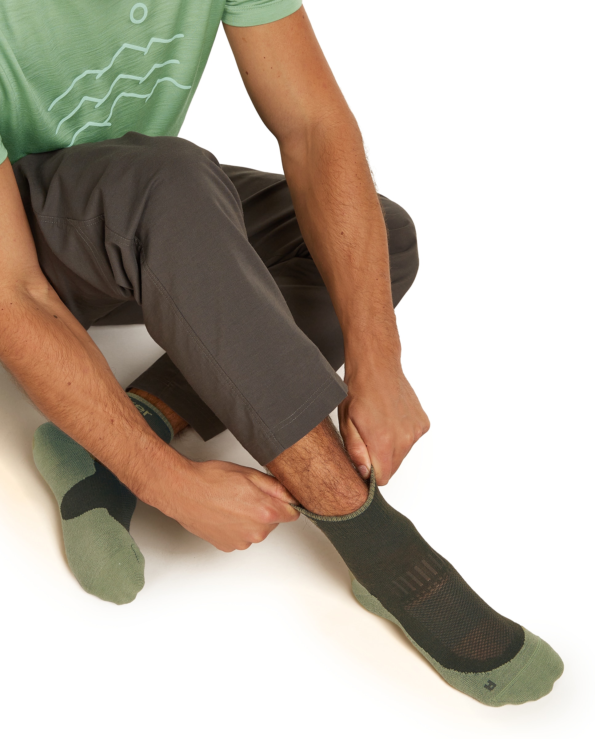 Imagen 4 de Calcetin Outdoor Hombre Merino light Mini Icebreaker - Verde Oliva Verde Oliva
