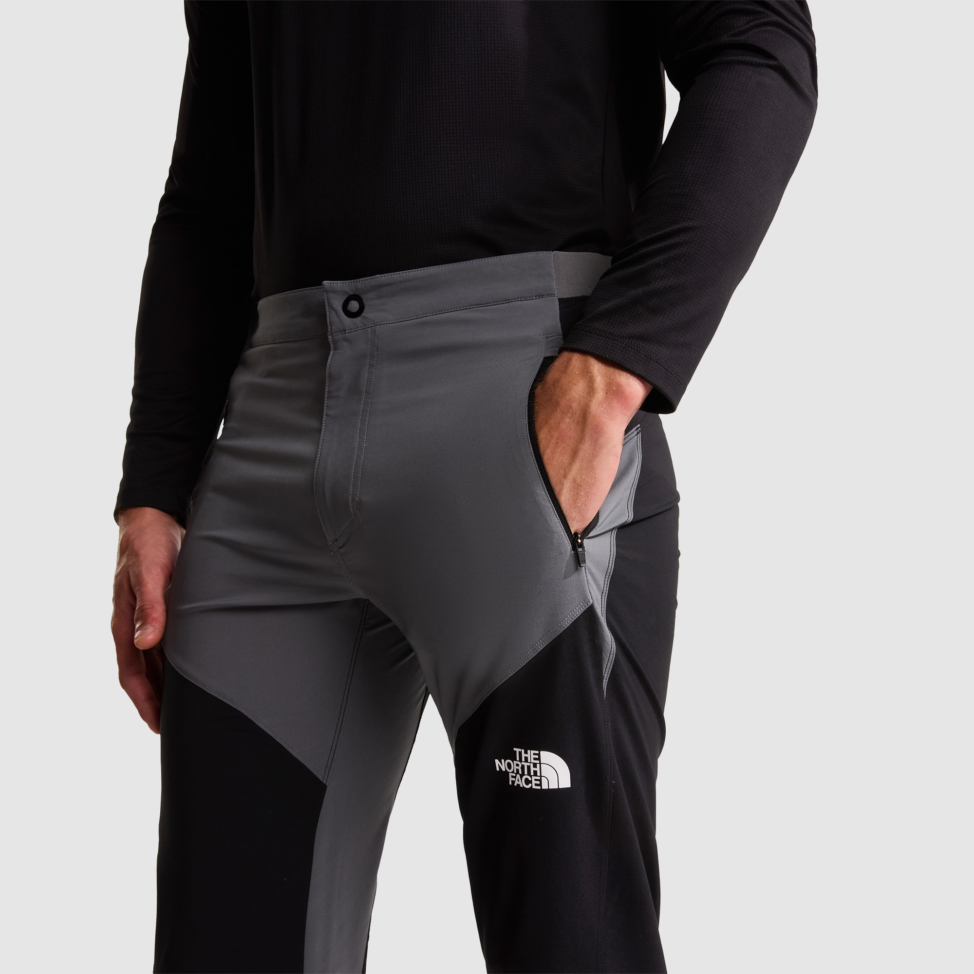 Pantalón de corte tapered slim para hombre Felik The North Face - Gris Gris-5