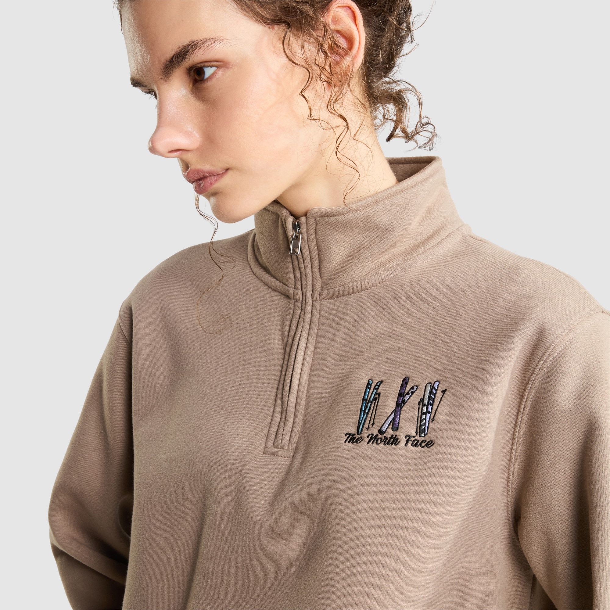 Sudadera holgada con cremallera de 1/4 y bordado gráfico para mujer Ski The North Face - Marrón claro Marrón claro-4