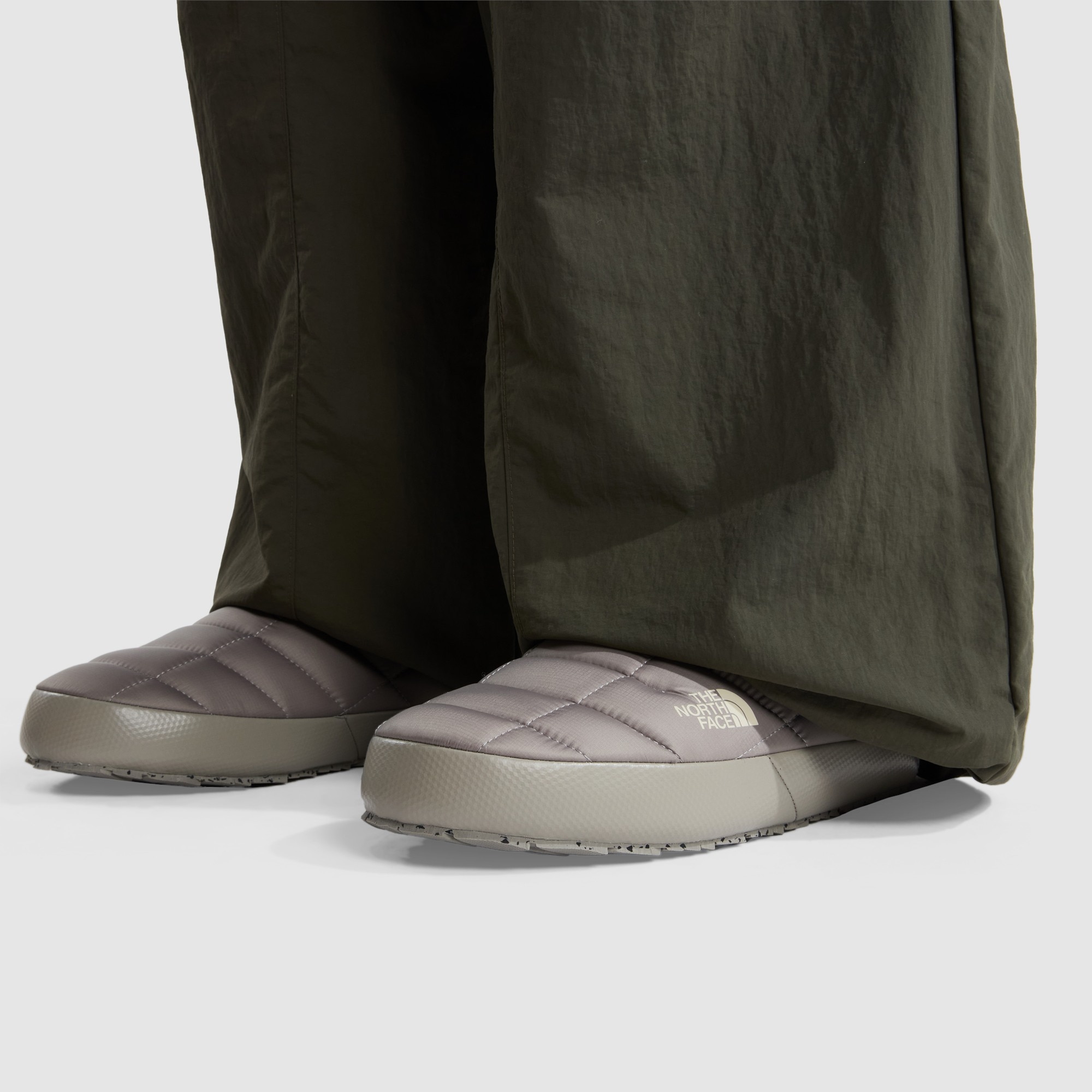 Imagen 6 de Pantuflas de hombre ThermoBall™ V Traction The North Face - Gris ceniza Gris ceniza