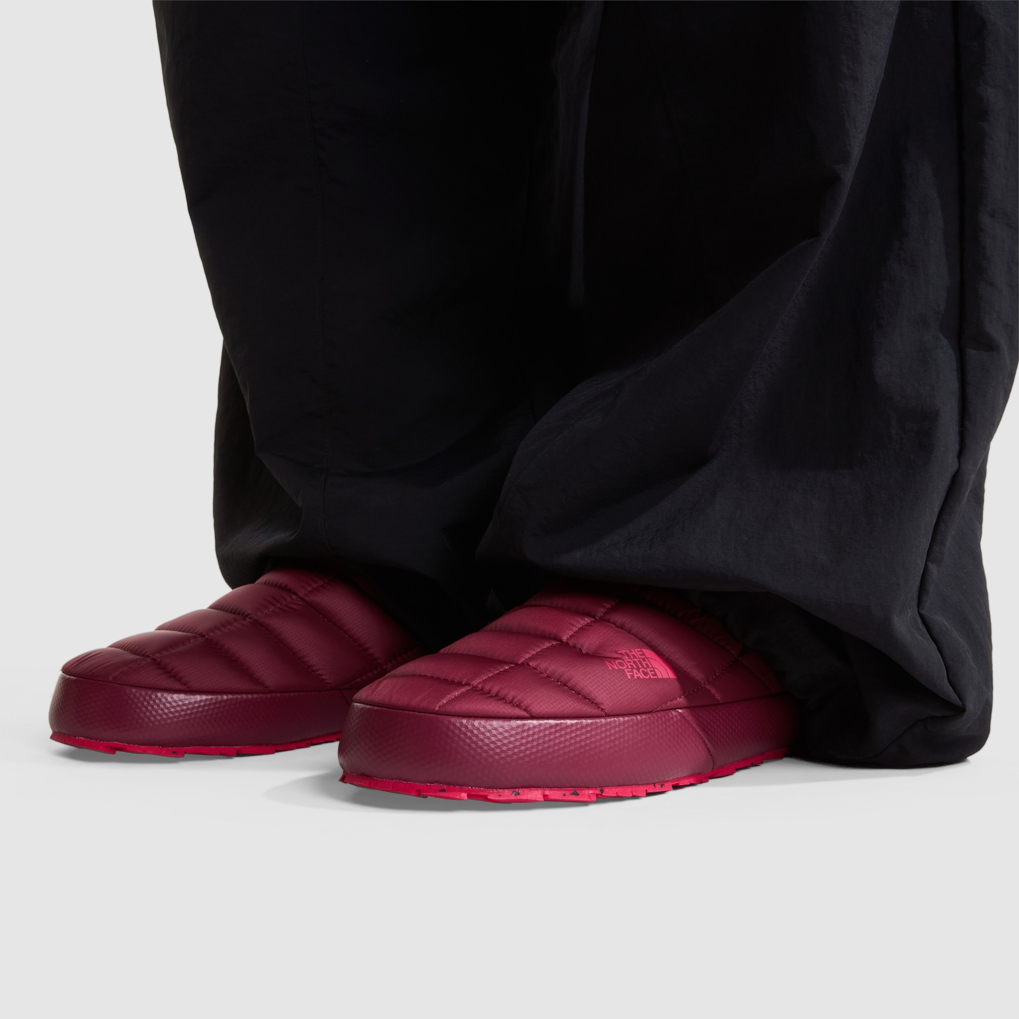 Pantuflas de mujer THERMOBALL TRACTION MULE V The North Face - Rojo Teja Rojo Teja-6