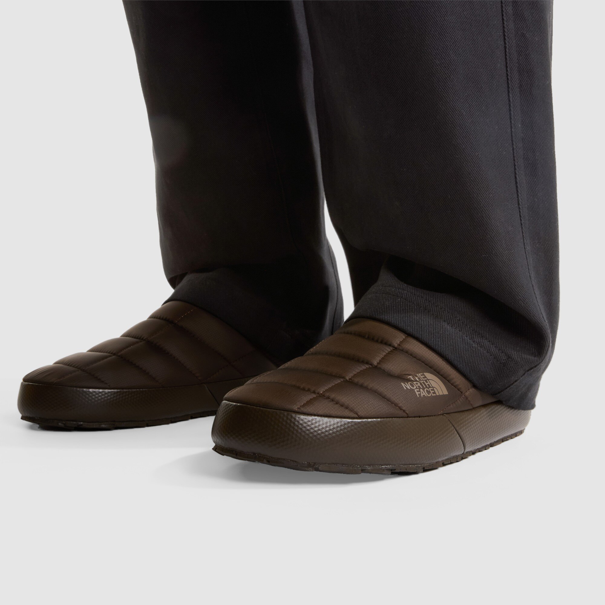 Imagen 6 de Pantuflas de hombre ThermoBall™ V Traction The North Face - Marrón oscuro Marrón oscuro