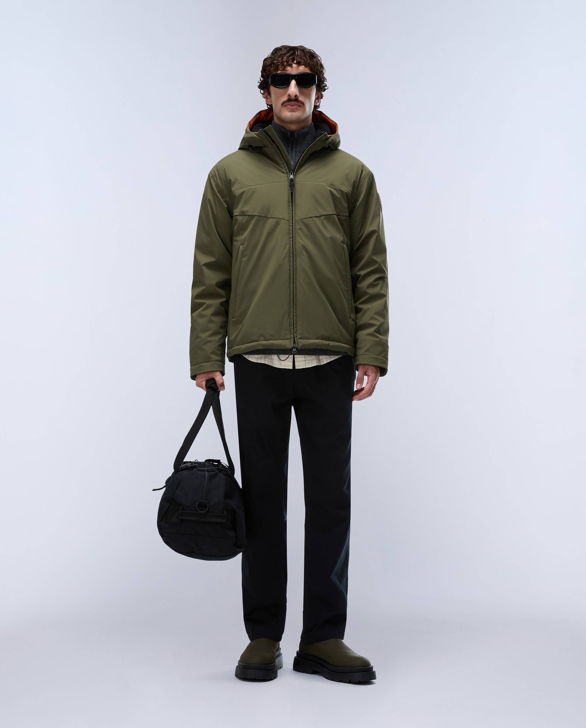 Imagen 1 de Chaqueta de hombre serie 20-22 corta Verde Oliva