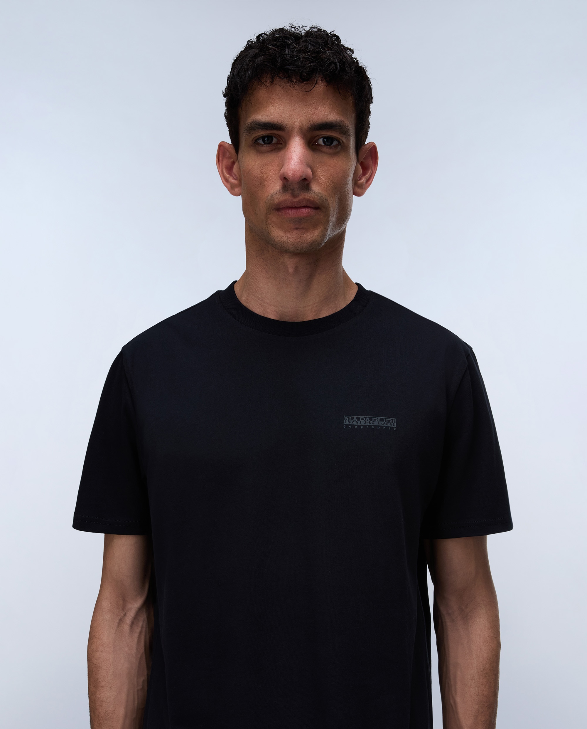 Imagen 1 de Camiseta de hombre yourte con logo delantero y trasero de manga corta - Napapijri - Negro Negro