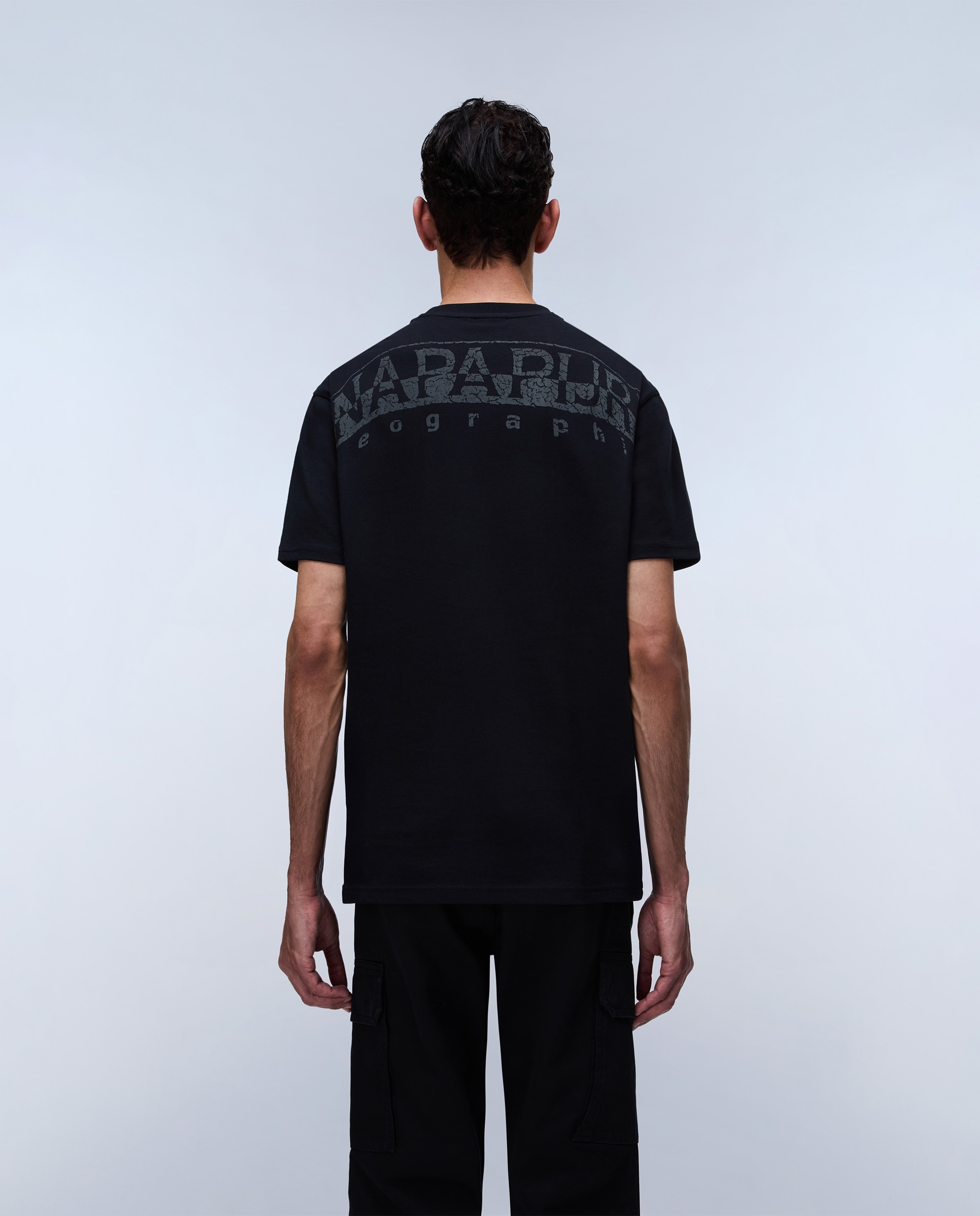 Imagen 3 de Camiseta de hombre yourte con logo delantero y trasero de manga corta - Napapijri - Negro Negro