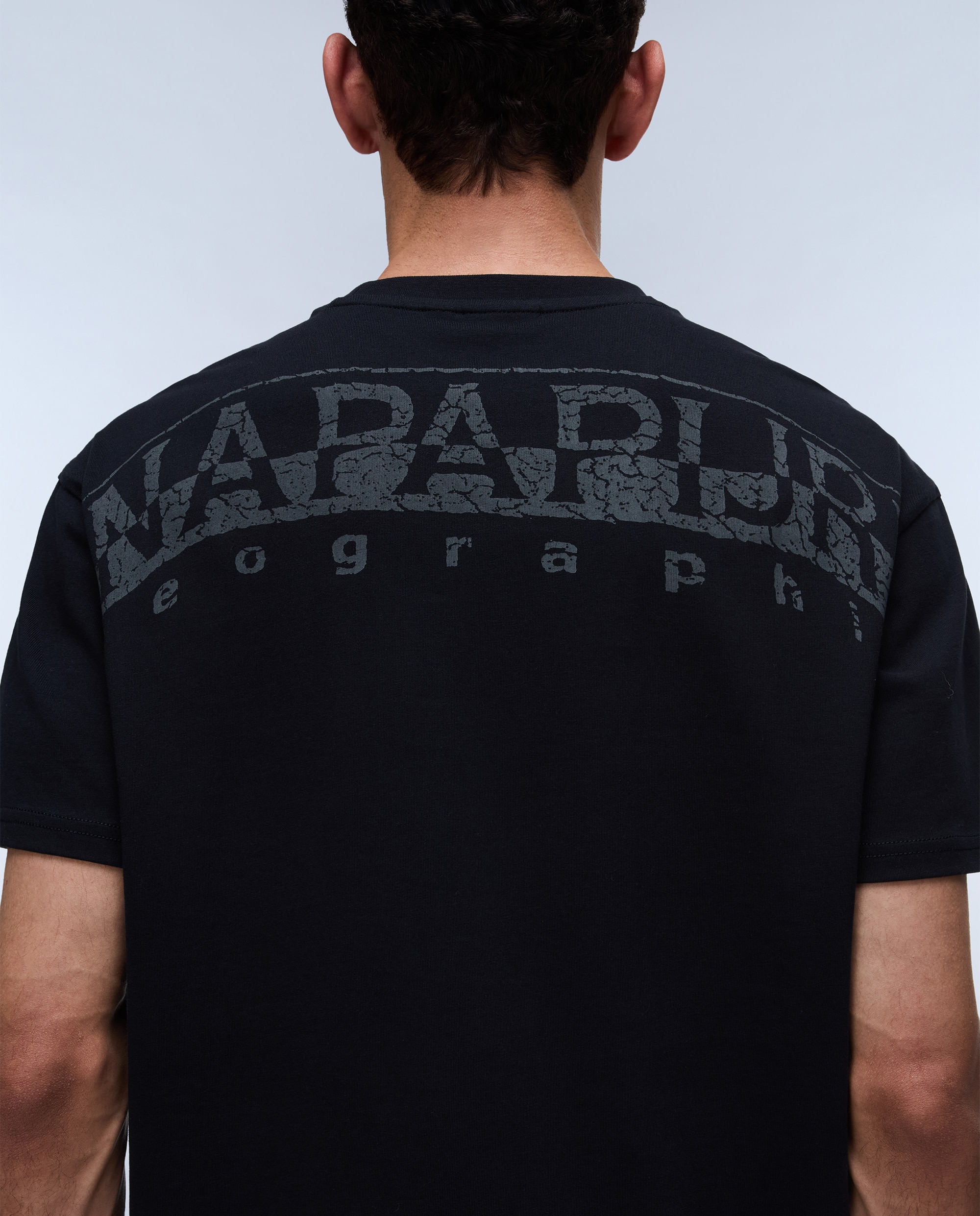 Imagen 4 de Camiseta de hombre yourte con logo delantero y trasero de manga corta - Napapijri - Negro Negro