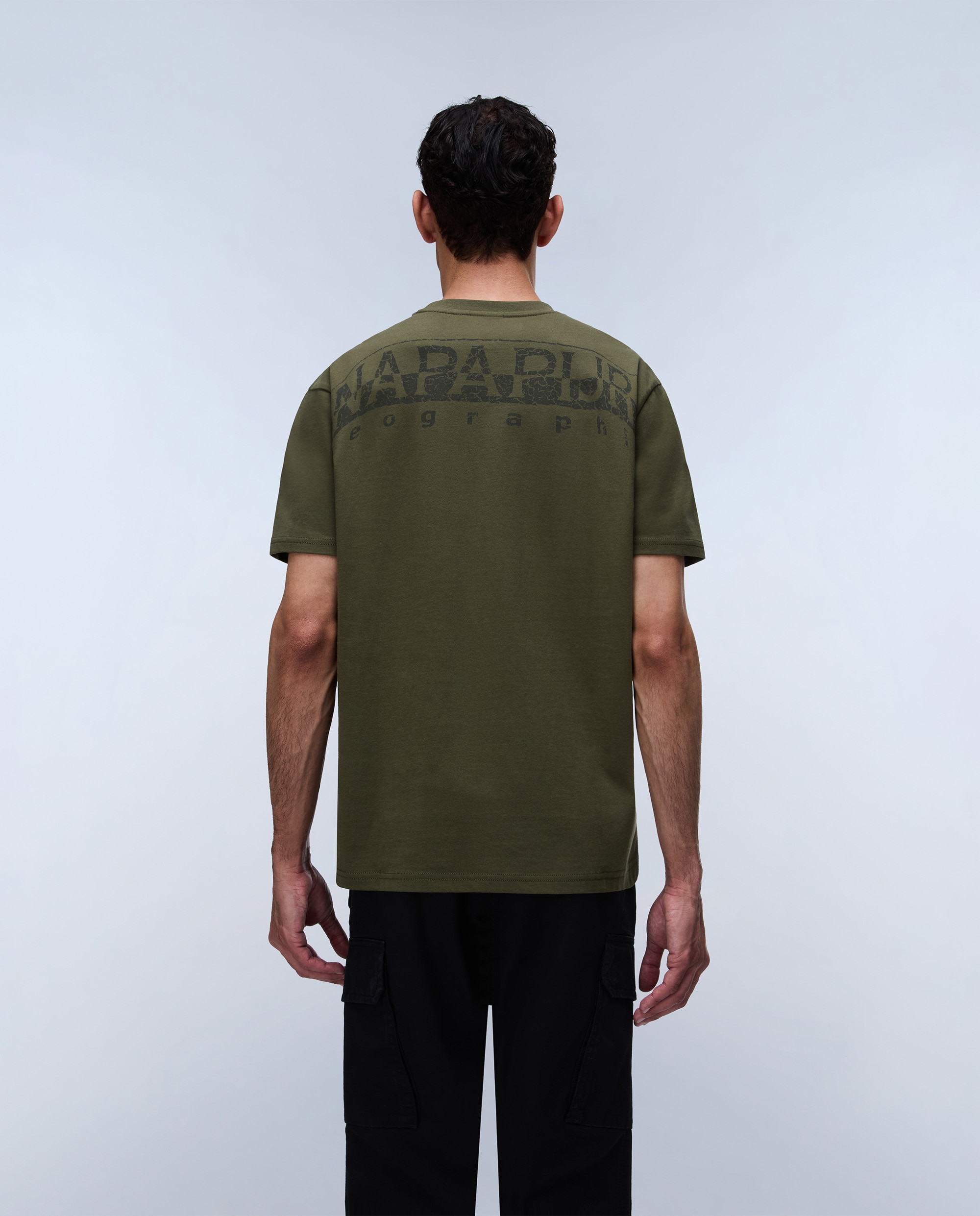 Imagen 3 de Camiseta de hombre yourte con logo delantero y trasero de manga corta - Napapijri - Verde Oliva Verde Oliva
