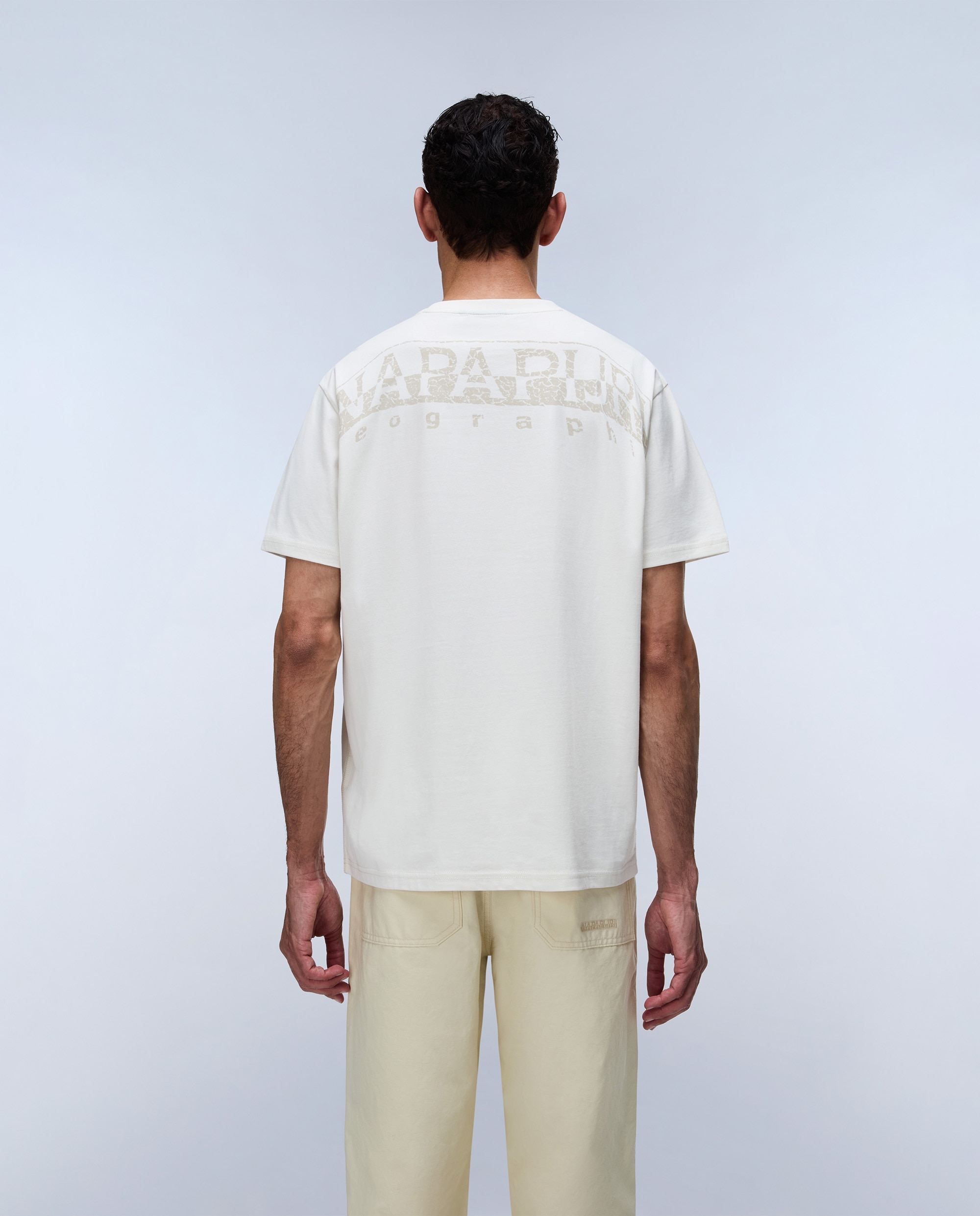 Imagen 3 de Camiseta de hombre yourte con logo delantero y trasero de manga corta - Napapijri - Crema Crema