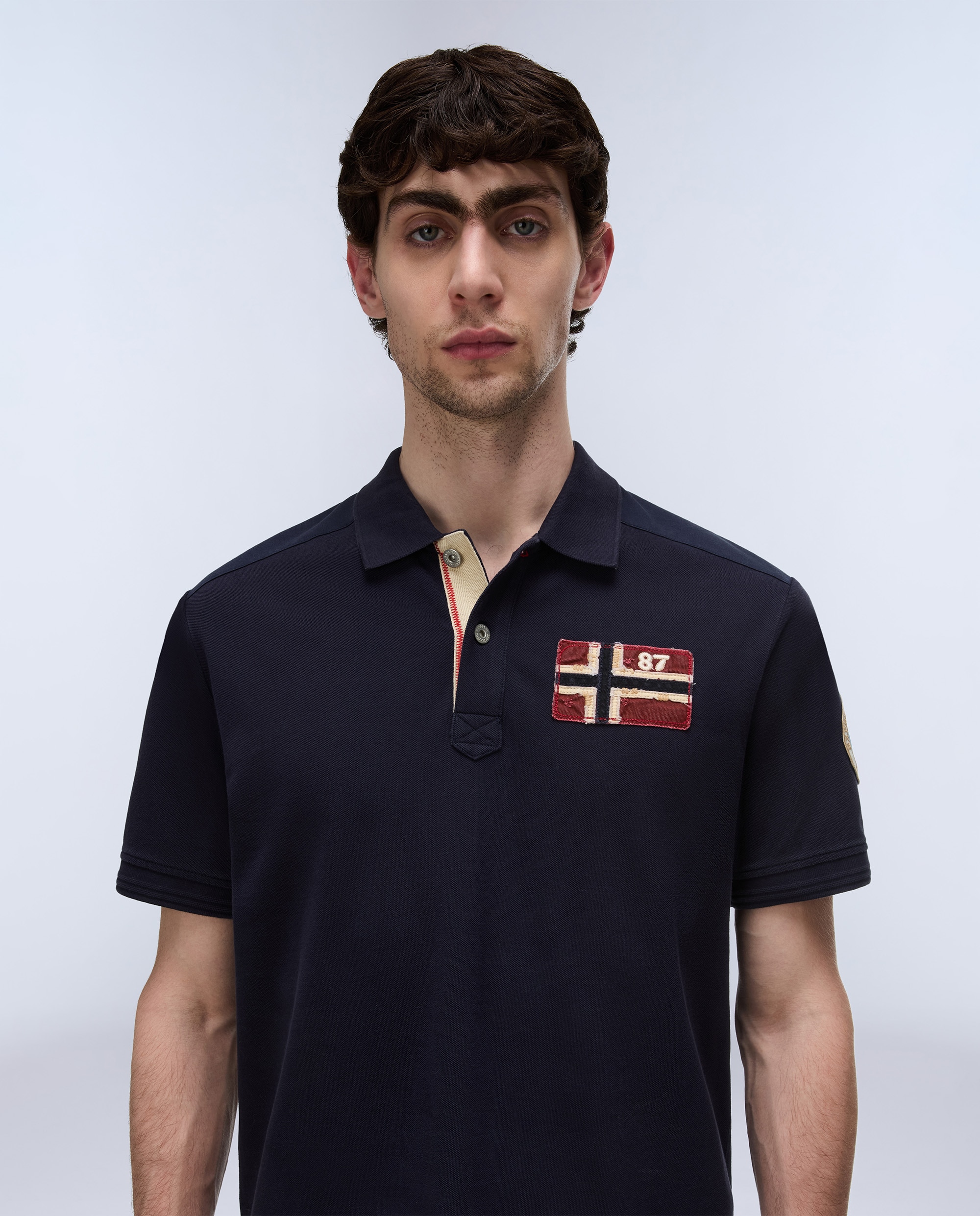 Imagen 0 de Polo de hombre archive con logo frontal de manga corta Azul marino