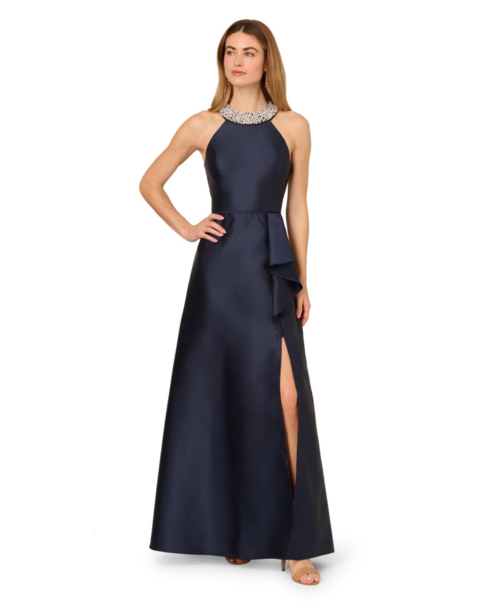 Adrianna Papell - Vestido con escote halter de pedrería y volante a la cintura.