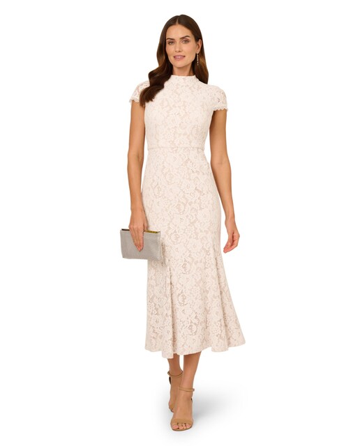 Imagen 0 de Vestido midi con encaje floral de manga corta