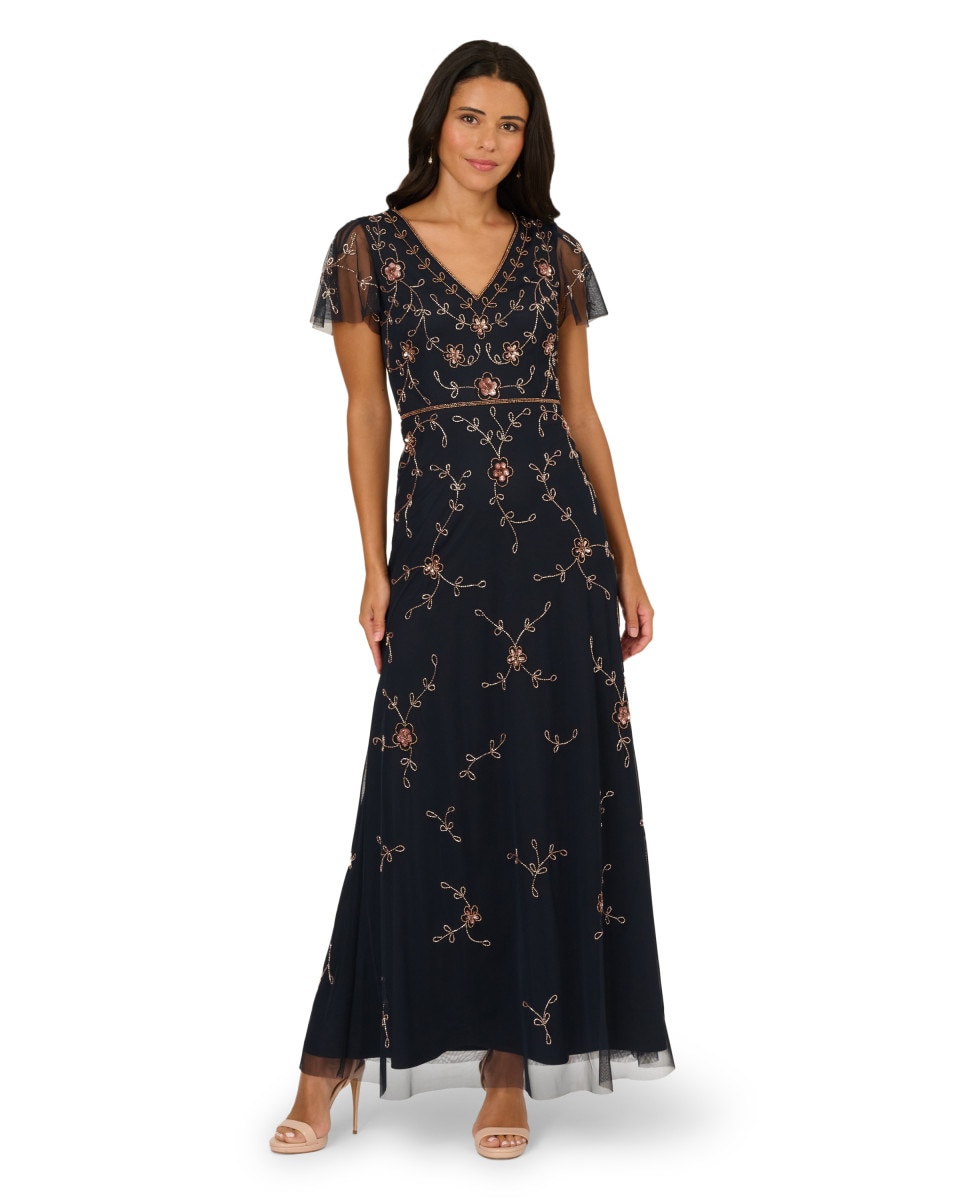 Adrianna Papell - Vestido de tul con pedrería y escote en uve.