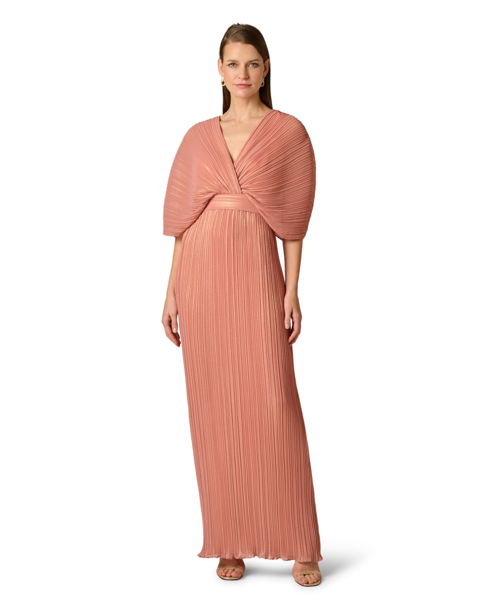 Adrianna Papell - Vestido de chifón plisado con acabado metalizado y mangas dolman.